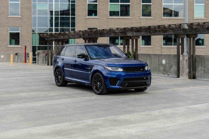 Range Rover Sport SVR |Rent luxury cars