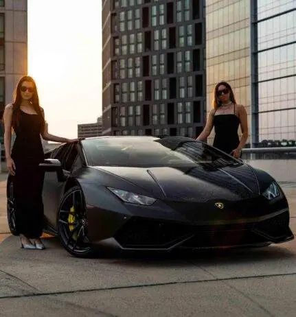 LAMBORGHINI HURACAN SPYDER With Models of Capital Exotics