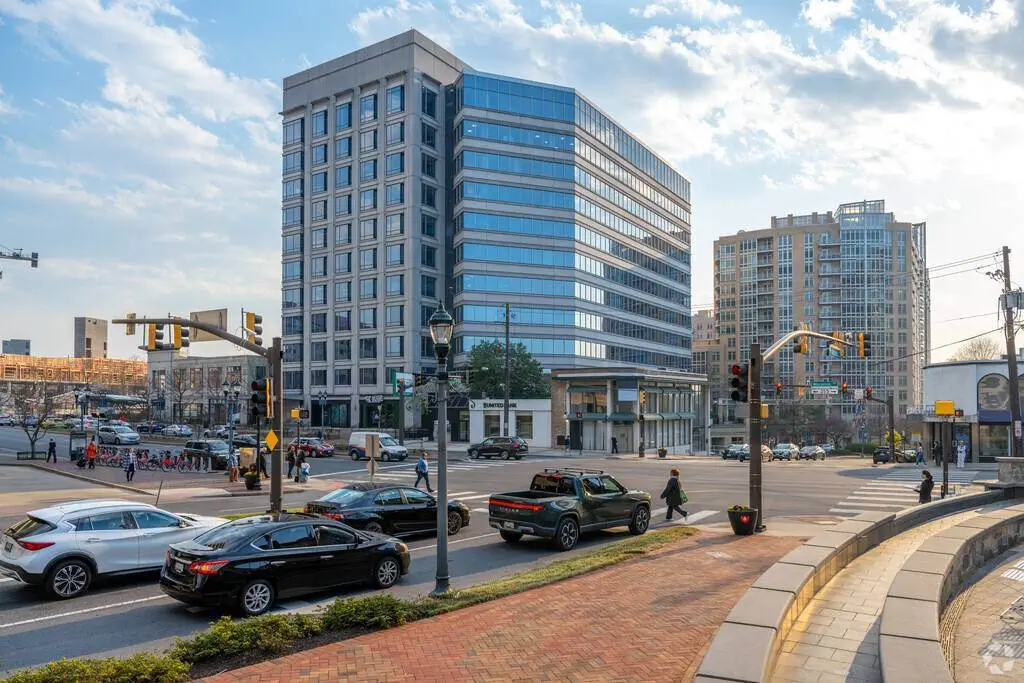 Barnaby Woods, DC| Luxury exotic car rental | Security | Helicopter charter tour | super cars | Best Support Cars | Exotic car rental near me in Barnaby Woods, DC| Chauffeur services Barnaby Woods, DC