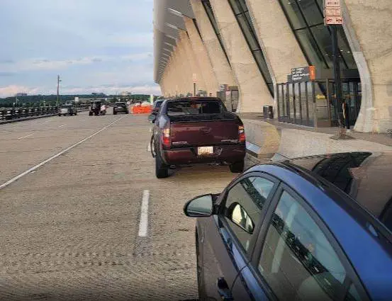 Right Dulles Airport Car Rental